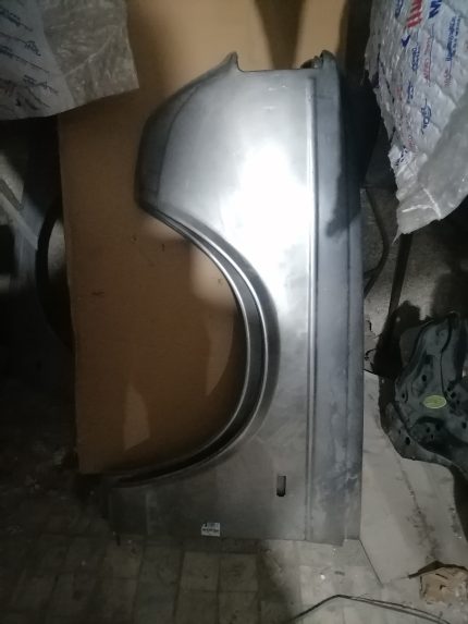 گلگیر جلو پیکان چپ بدون سوراخ راهنما ایساکویی