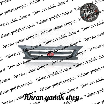 جلو پنجره پراید خاکستری